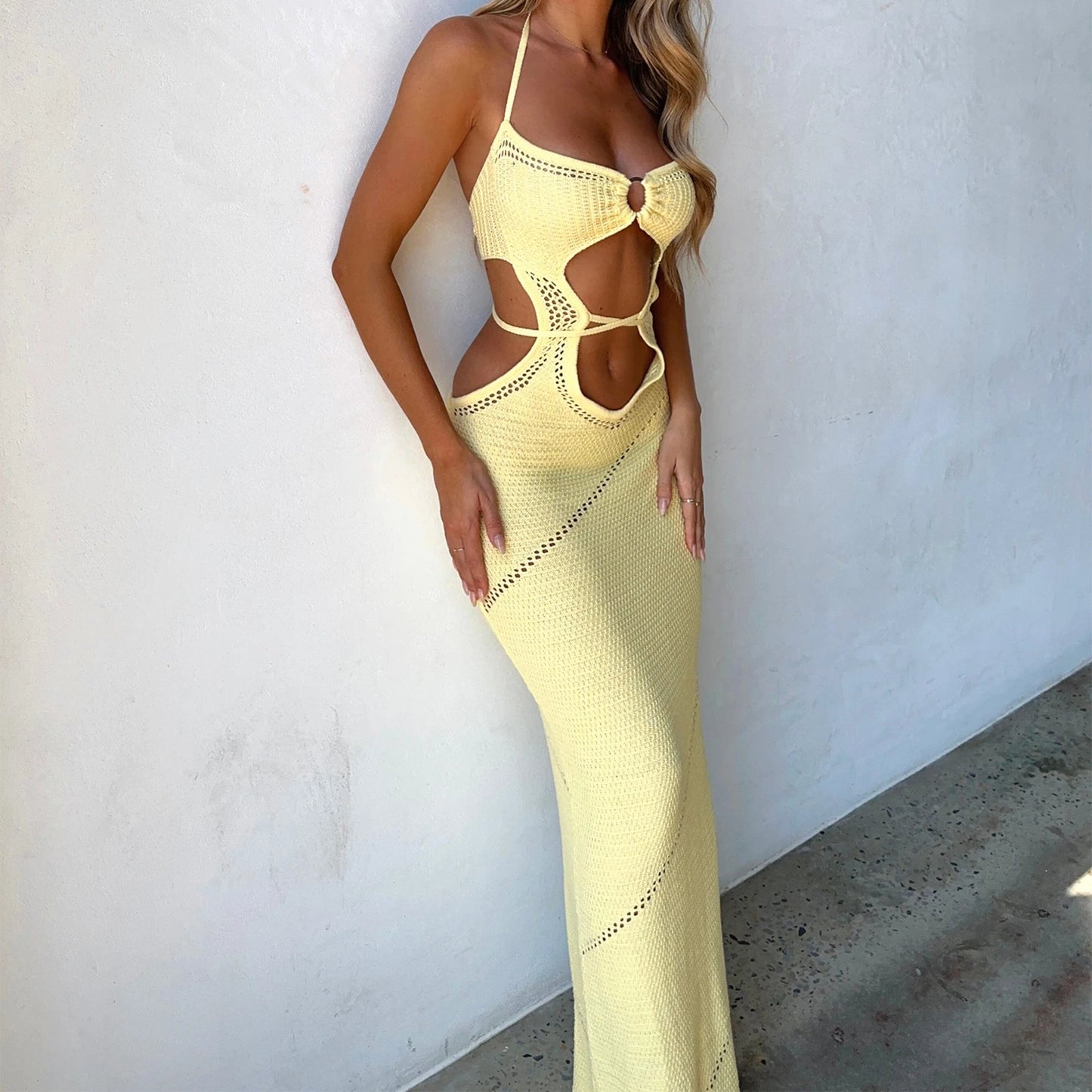 Women's Sleeveless Knit Long Dress Solid Color Halter Front Cutout Back Tie-Up Slim Dress Elegant Beach Party Dress